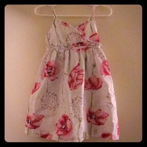 Cute floral dress for toddler girls!